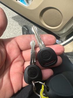 Chevrolet key cut and programmed