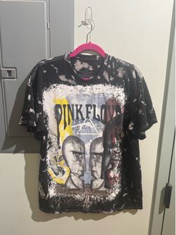 Pink Floyd T-Shirt - Size Small (Oversized)