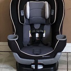 LIKE NEW GRACO EXTENDED 2FIT CONVERTIBLE CAR SEAT!!!!
