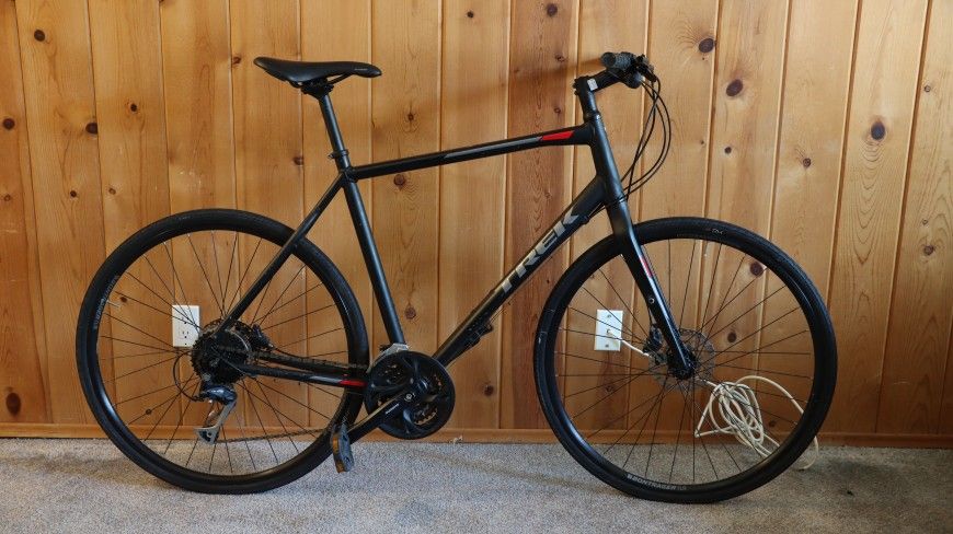 Selling my Trek OCLV Carbon 120 road bike – a lightweight, high-performance carbon