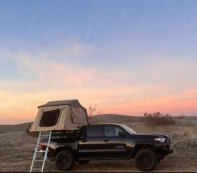 Rooftop Tent with Ladder