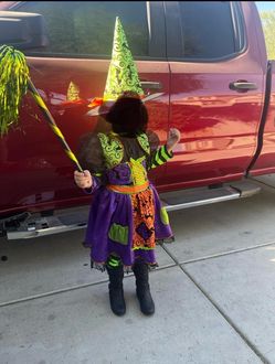 Costume Size 7