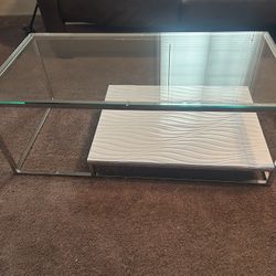 GLASS COFFEE TABLE