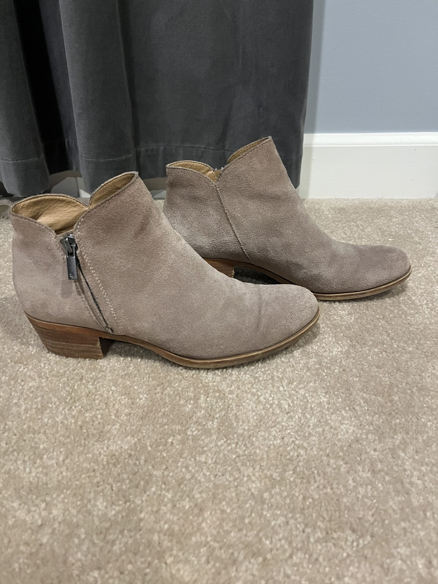 Tan Leather Lucky Brand Ankle Boots Size 8.5.