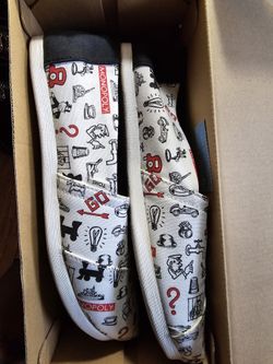Tom's Alpargata Women Adult 8.5 White Monopoly Icons Print Shoe