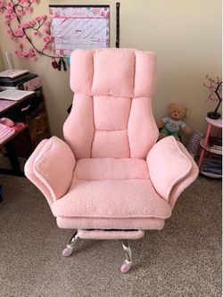 Plush pink office chair