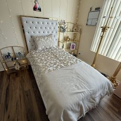 Twin Size Bed With Mattress 