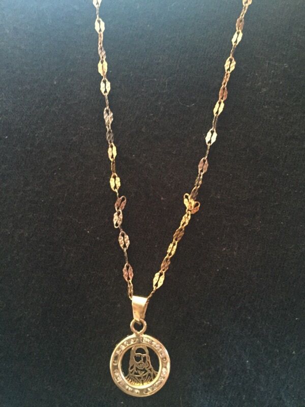 14k solid gold diamond Jesus chain long 14 inches grams 1.5