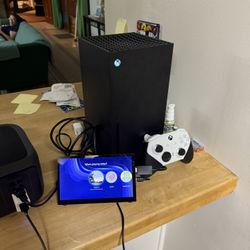 Xbox Series X And Elite Controller