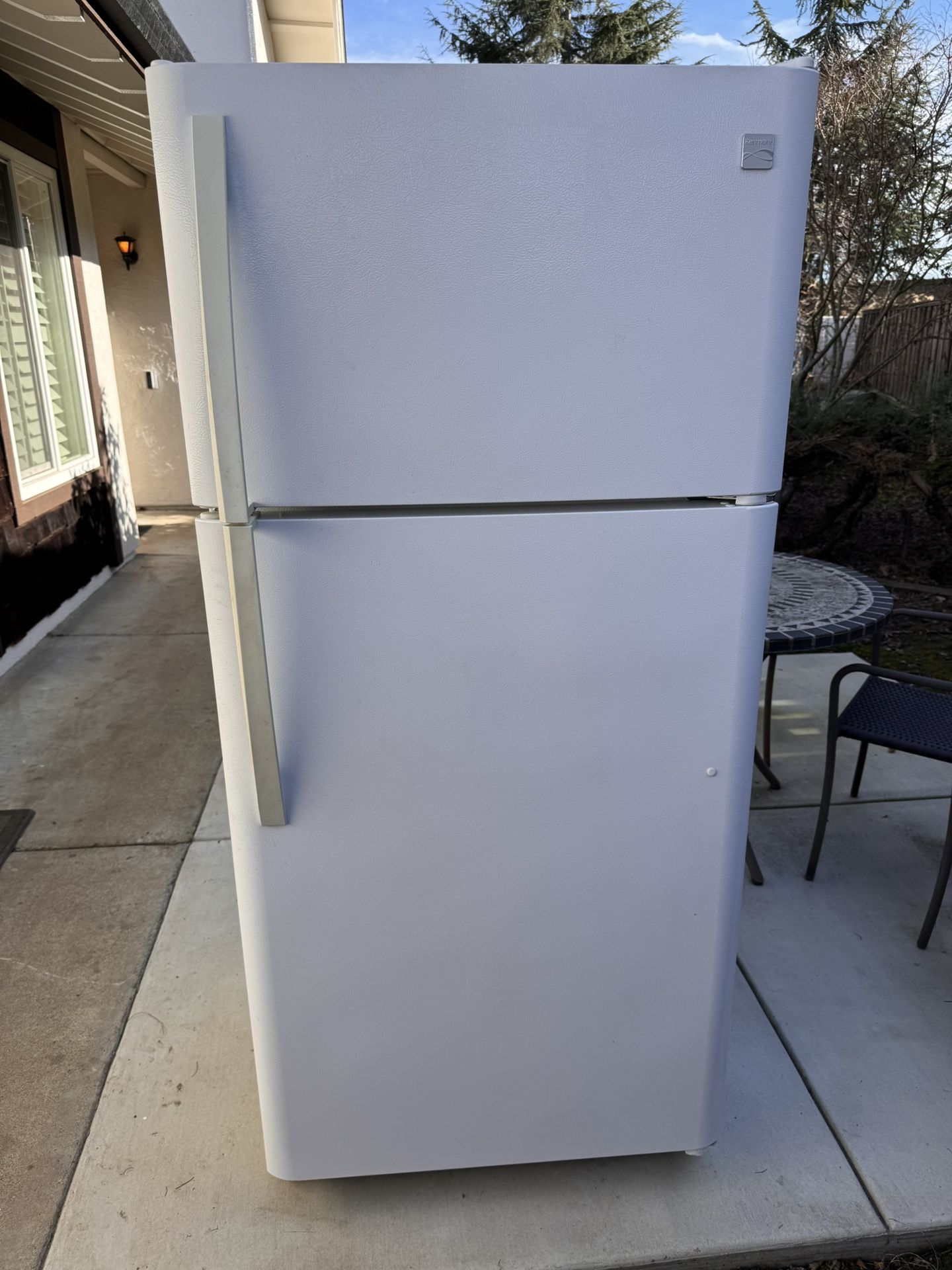 Free Working Fridge