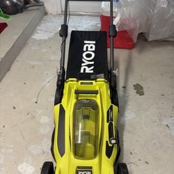 lawnmower Ryobi 