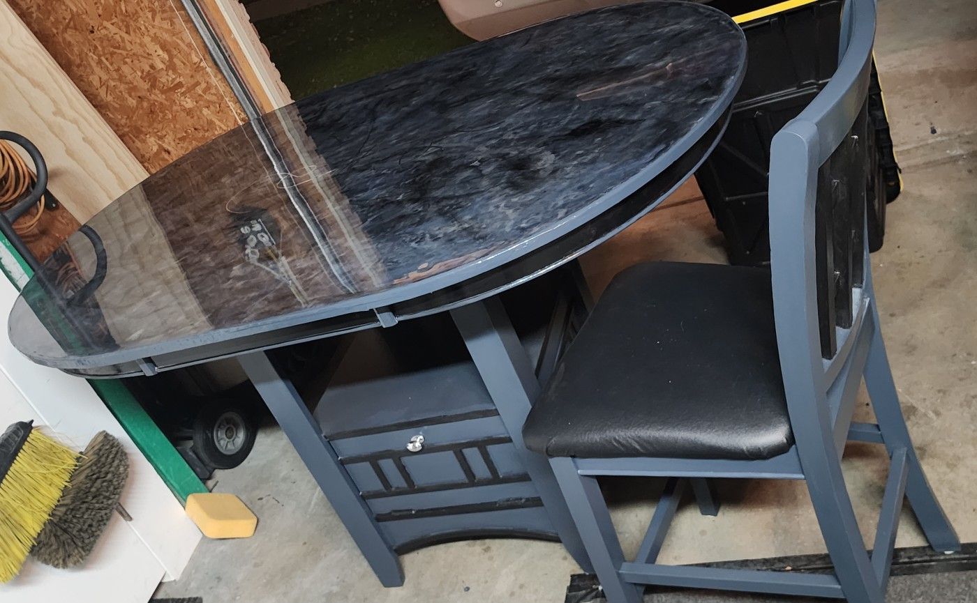 Epoxy Faux Marble Breakfast Table