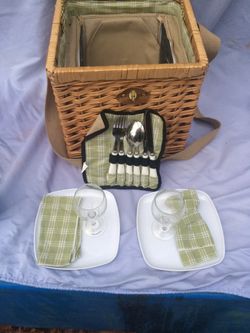 Picnic Basket (2 person)