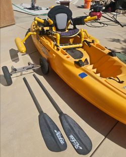 2013 Hobie Kayak with AMAZING UPGRADED FEATURES