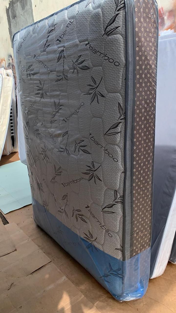 Colchón pillowtop queen . Brand new