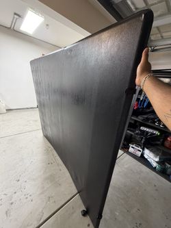 REAL TRUCK EXTANG TRIFOLD BED COVER 6’9”