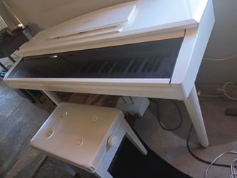 Yamaha Clavinova CVP-89WH Digital Piano - White - Excellent Condition