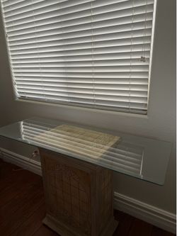 Decorative accent table