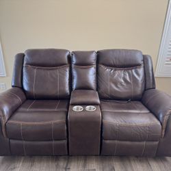Manual Reclining Dual Chair with Center Console