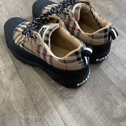 Burberry Arthur Vintage