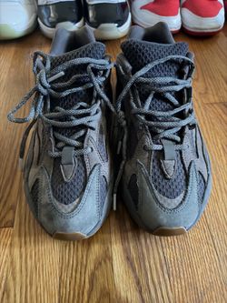 Yeezy 700 Geode Size 9
