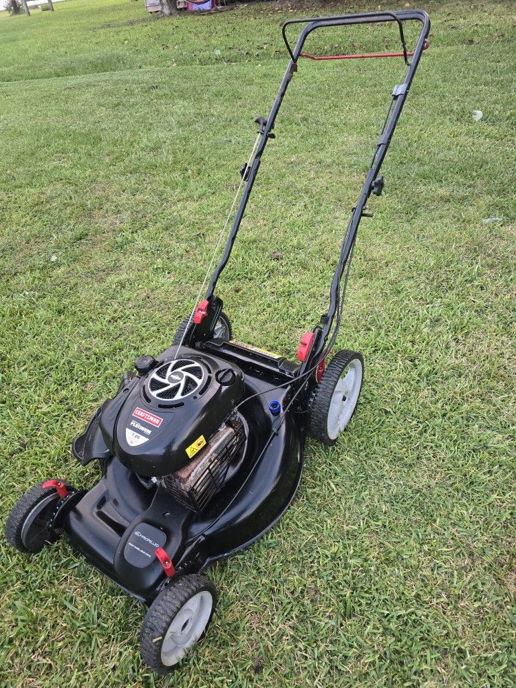 Craftsman 22" Self-propelled Lawn Mower 
