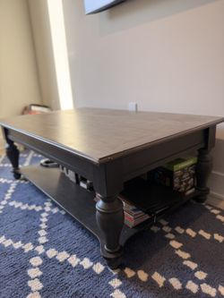 Raymour & Flanigan Coffee Table