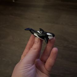 Vtg 1995 Free Willy “Little Spot” Orca Killer Whale mini pvc Figure Toy