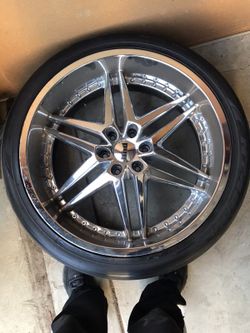 24” inch Dub wheels
