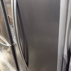 Whirlpool Side-By-Side Refrigerator 33 Inch Wide