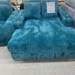  Living RoomChase $699