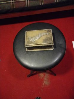 Vintage 1940s Or 50s Cigarette Box 