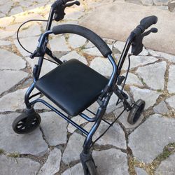 4 Wheel Walker With Brakes And Fold’s Up 