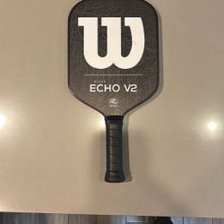 Wilson Echo V2 Pickleball Paddle