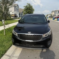 2014 KIA Sedona
