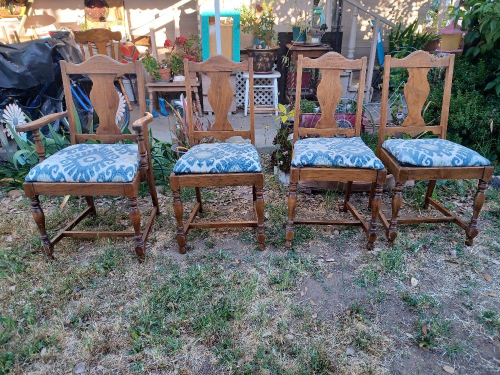 #Vintage Chairs 