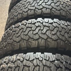 285/70/17 Bfgoodrich All Terrian Ko2 🔥