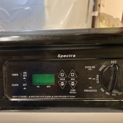 GE Spectra Electric Range/oven