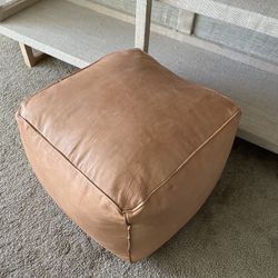 Leather Moroccan pouf 