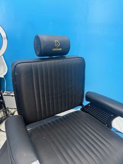 Barber chair