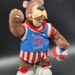 Harlem Globetrotters Vintage 1998 Mascot #41 Ball Stuffed Plush Bear - 11"