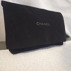 Chanel Black Quilted Caviar Wallet on Chain Pale Gold Hardware