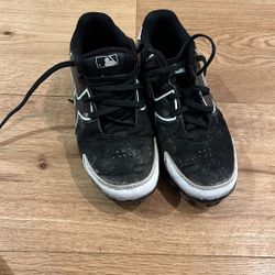 Boys Baseball Cleats Size 13