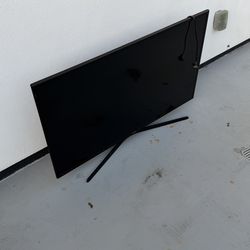 PLEASE READ DESCRIPTION!!! Samsung UN48J520DAF TV: 4K Crystal UHD Smart TV