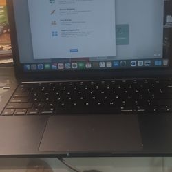 Macs MACBOOK AIR APPLE M2,Like New