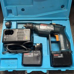 Bosch B2300 12 Volt Drill Kit