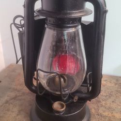 Old Lantern-Rayo Pony No.21- Red Lense