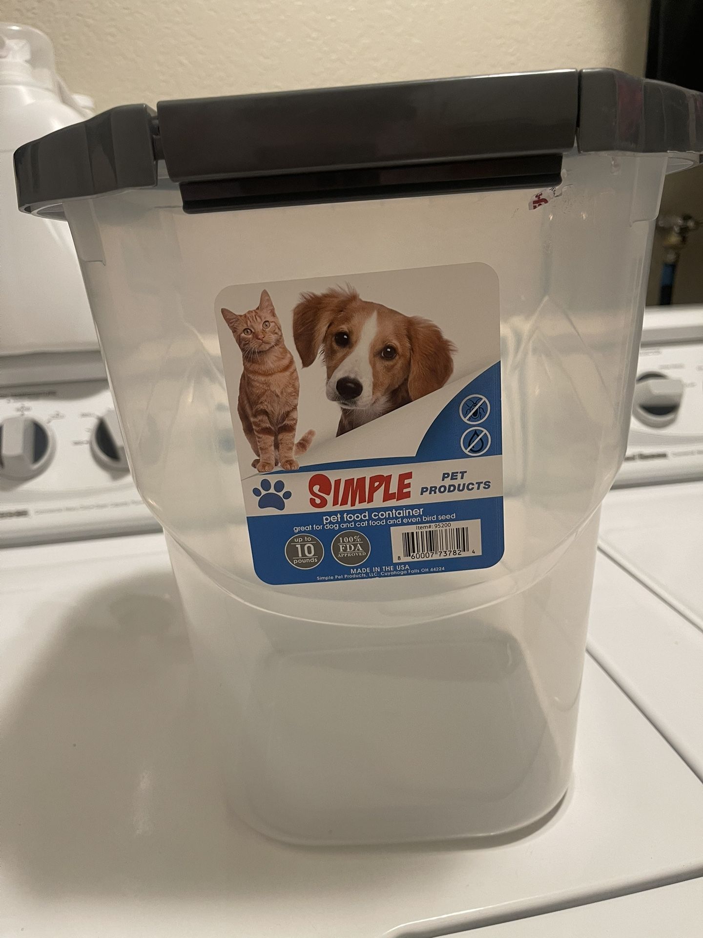 New Pet Food Container 10 Lbs.
