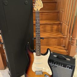 Squier Classic Vibe Stratocaster (Mint) w/ Hardshell Case, Fender Amp