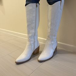 White boot